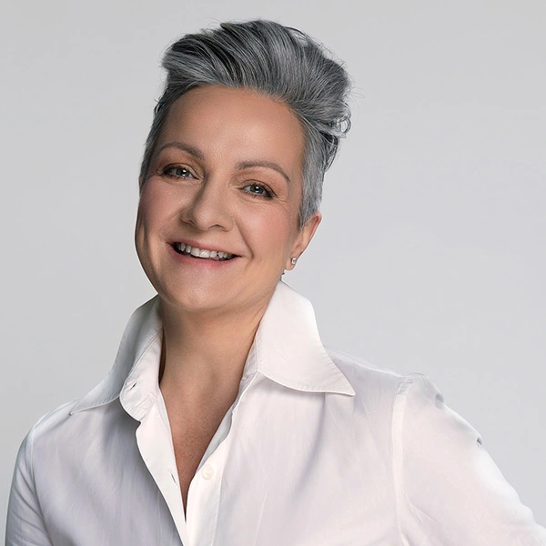 dr-tiina-meder-founder-meder-beauty-1