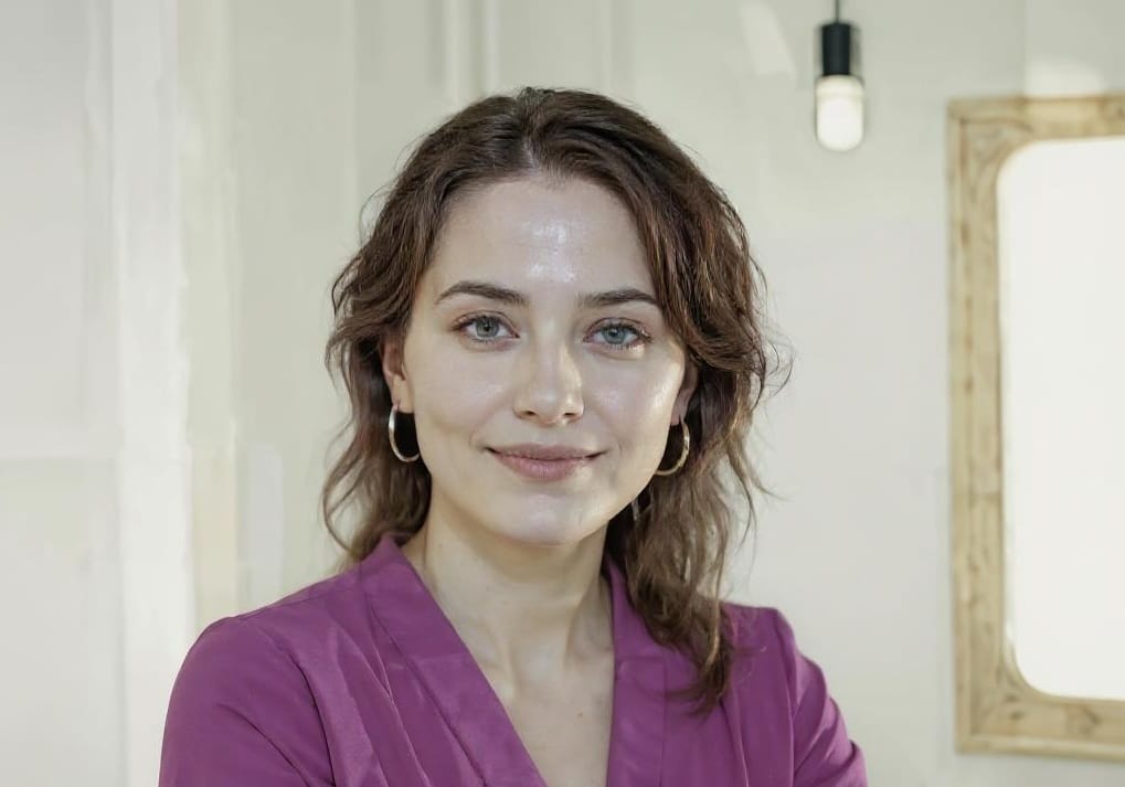 professional beauty horizontal